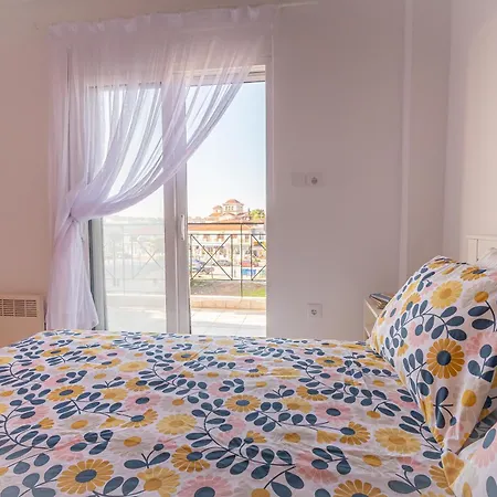 1-bedroom 500m Away From The *