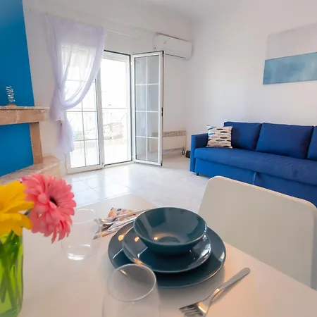 1-bedroom 500m Away From The