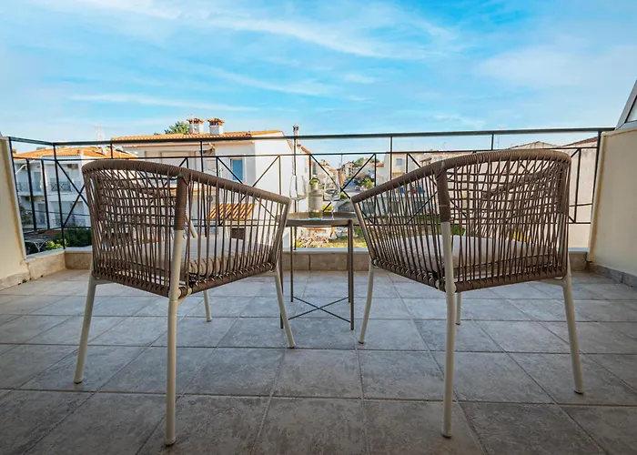1-bedroom 500m Away From The Daire